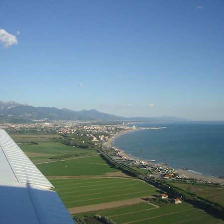 Appartamento Marina Марина-ді-Каррара Номер фото